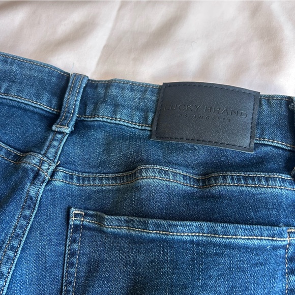 Lucky Brand Skinny Jeans - Size 4 / 27” Waist - Picture 5 of 5